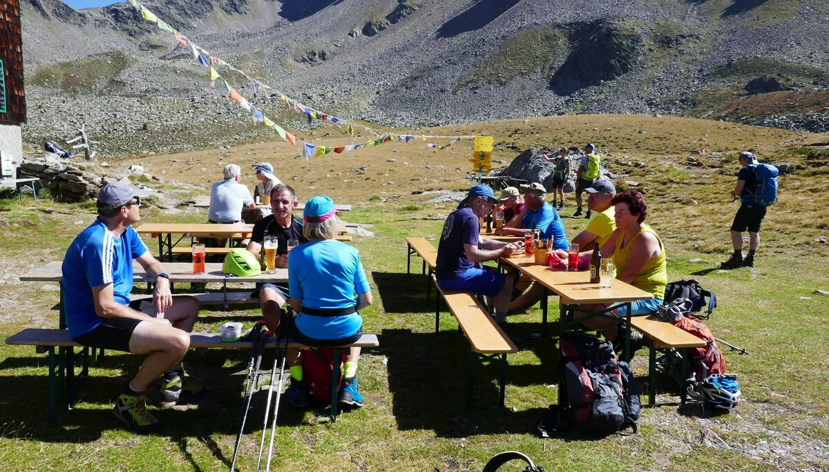 © DAV Teisendorf OG Waging - Mittag auf der Schoberhütte