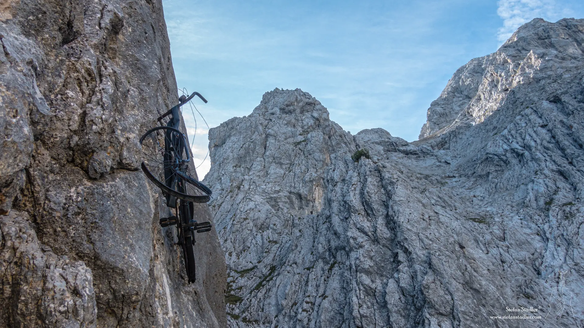© DAV Teisendorf - Das Radl mitten in der Wand