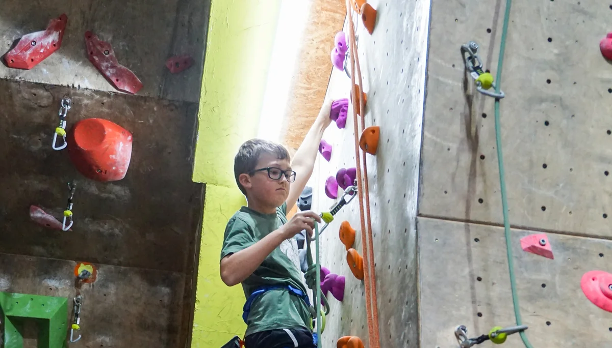 © DAV Teisendorf - OG Waging - Ausflug Kinderklettern in die Kletterhalle Gangkofen