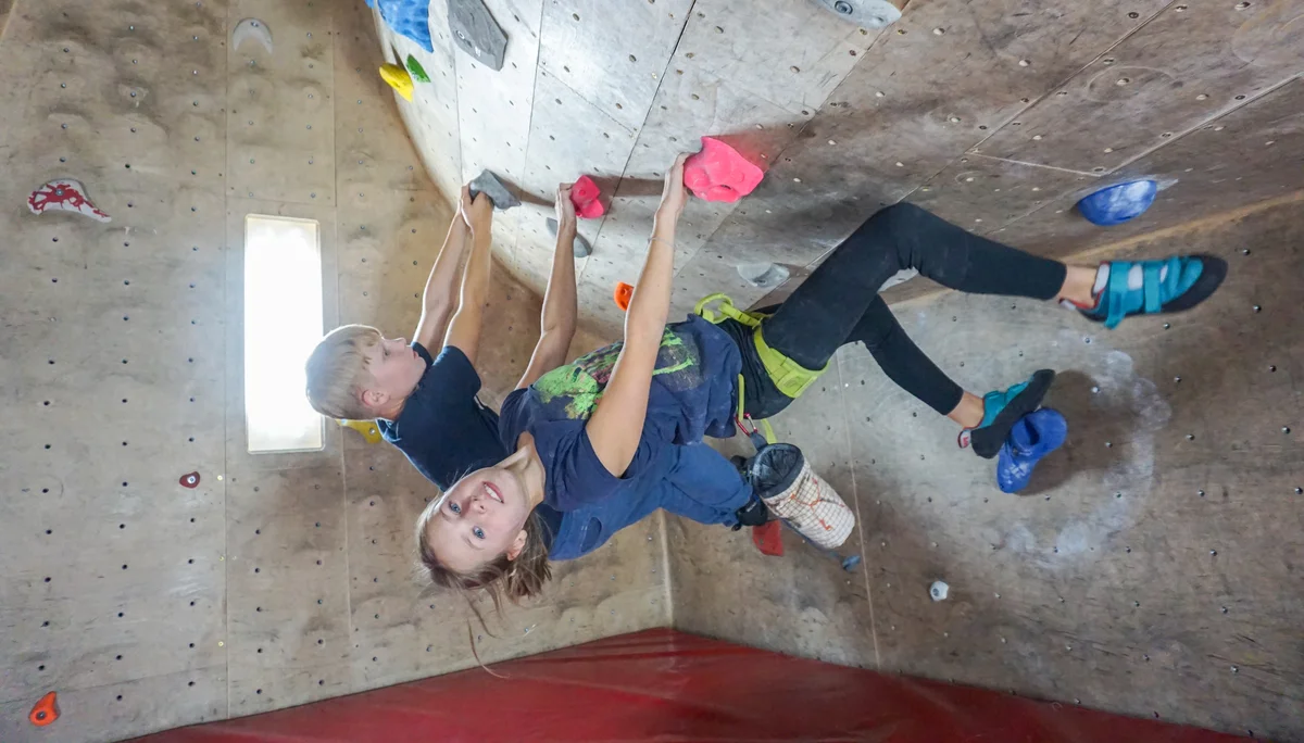 © DAV Teisendorf - OG Waging - Ausflug Kinderklettern in die Kletterhalle Gangkofen