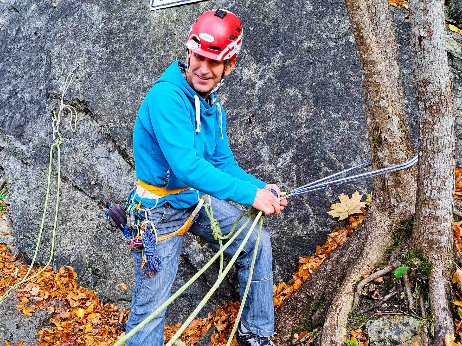 © DAV Teisendorf - Auch ein Baum kann ein guter Standplatz sein