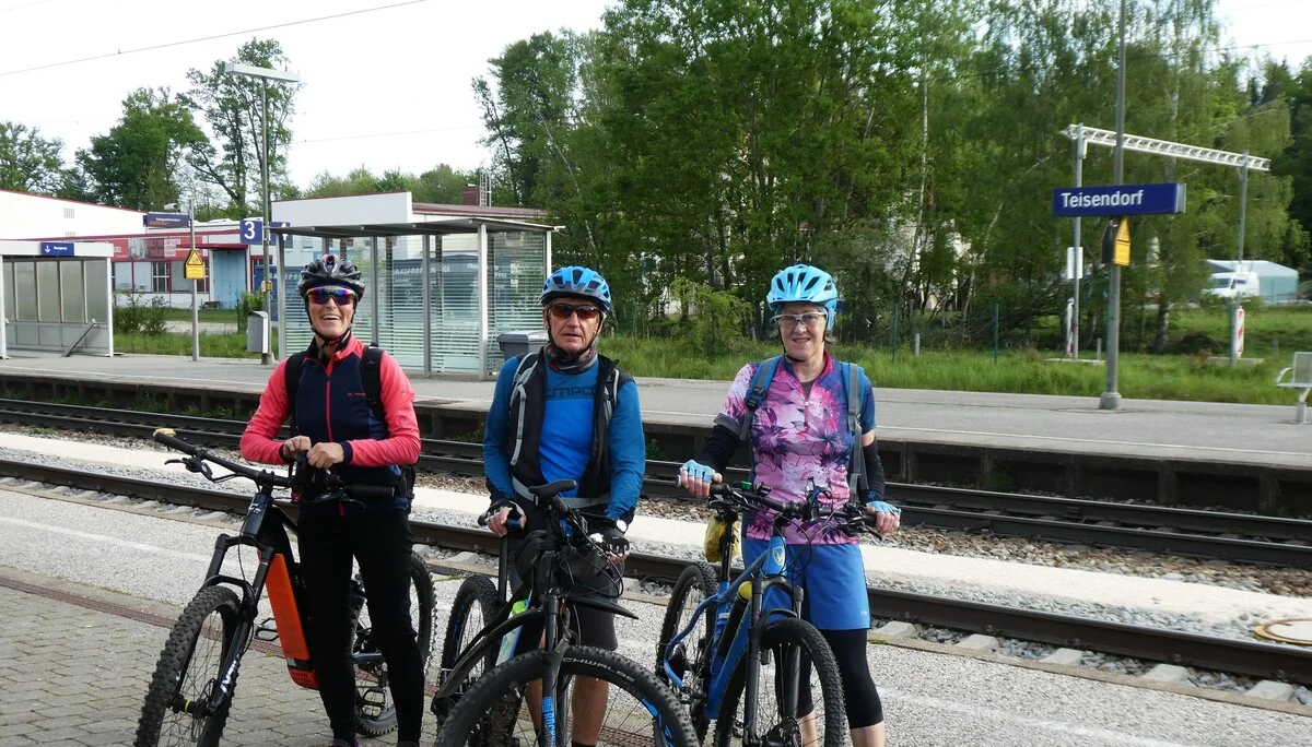 © DAV Teisendorf - OG Waging - Anfahrt mit ÖPV und Bikes