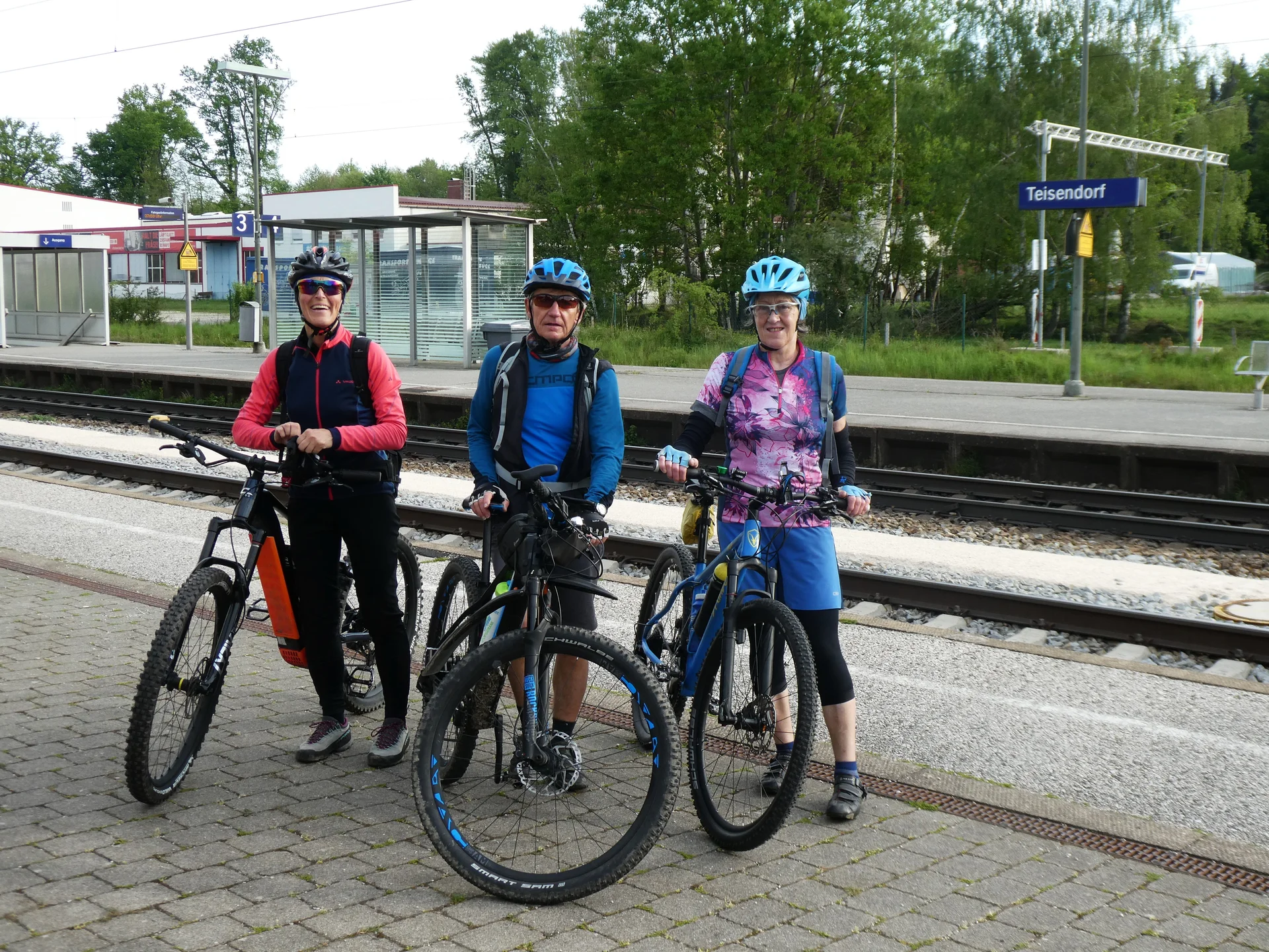 © DAV Teisendorf - OG Waging - Anfahrt mit ÖPV und Bikes