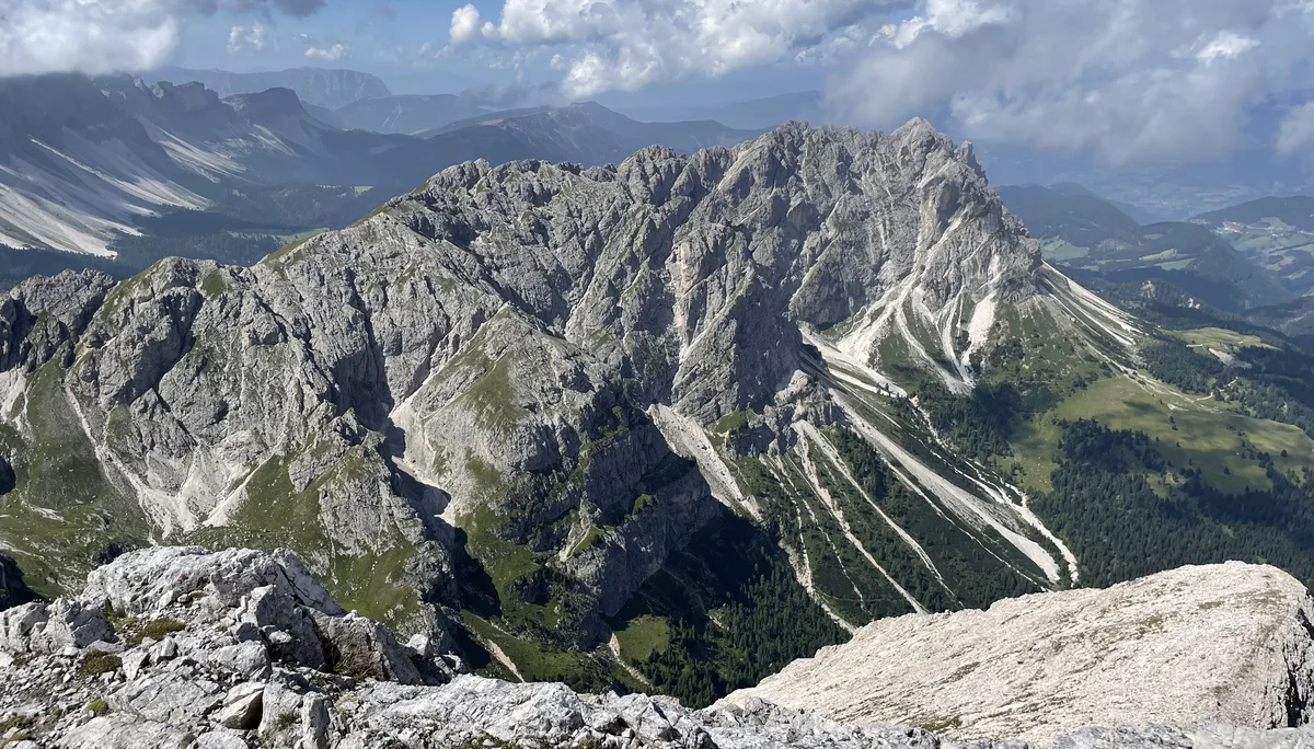 © DAV Teisendorf - Blick zum Nachbargipfel vom Peitlerkofel