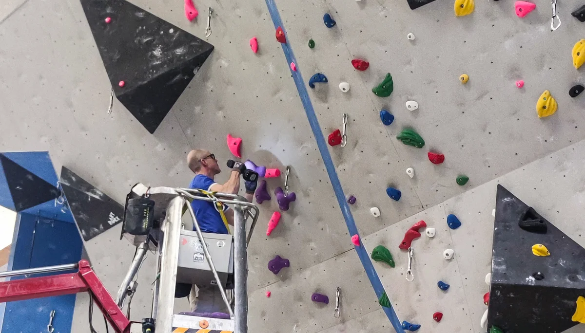 © DAV Teisendorf - OG Waging - Art of Route bei der Arbeit