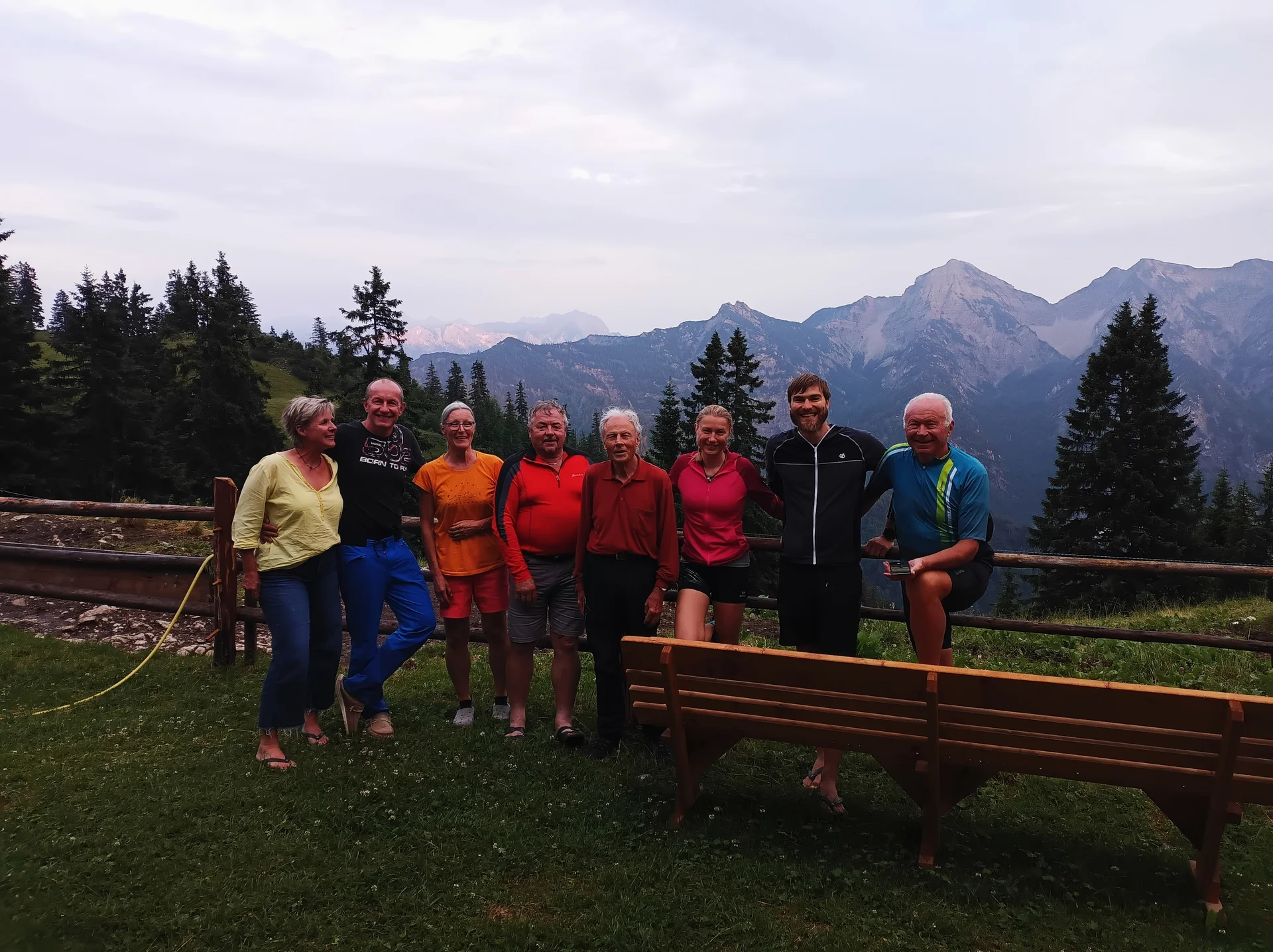 © DAV Teisendorf / OG Waging - Vor der Alm