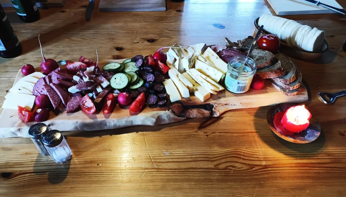 © DAV Teisendorf / OG Waging - Brotzeitbrettl