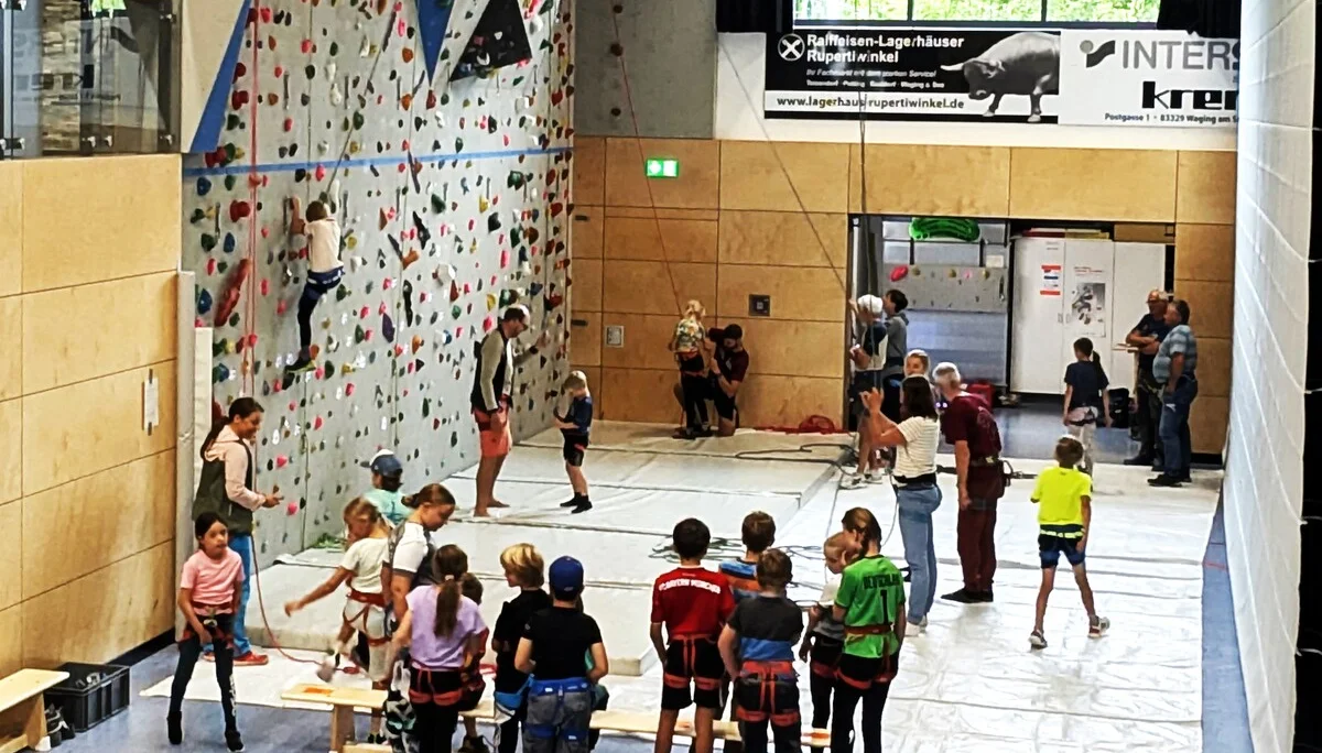 © DAV Teisendorf / OG Waging - Blick von der Tribüne