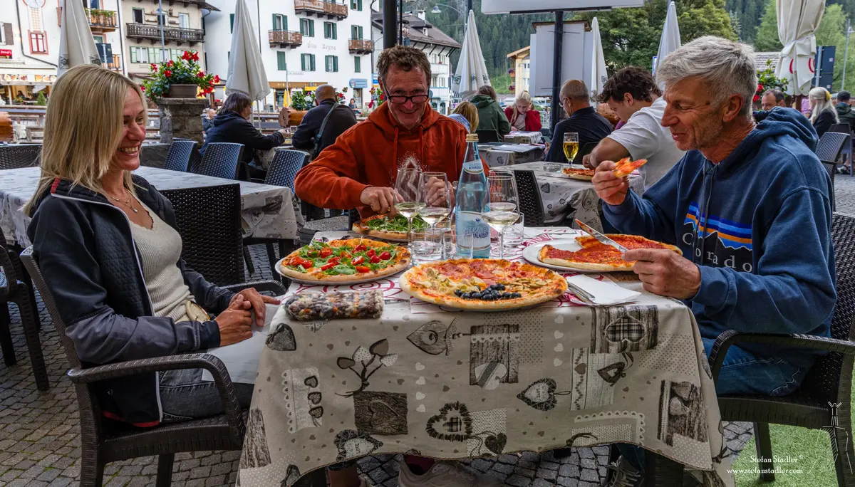 © DAV Teisendorf -  Einaml geduscht in die Pizzaria